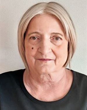 Martha Deflorian